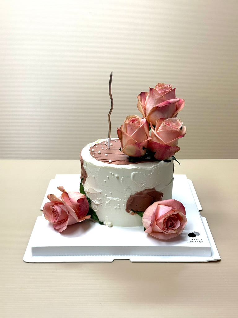 Audelia Roses Cake