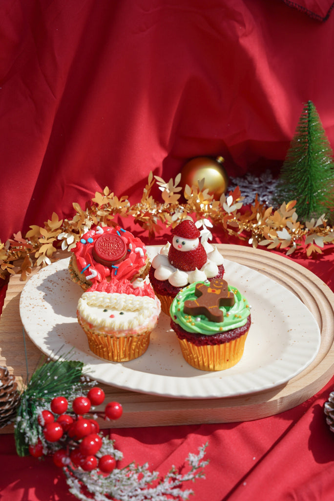 [Pre-Order] Fun Christmas Cupcakes