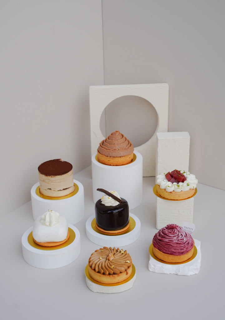 Winter Wonders Dessert Box