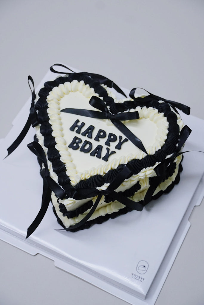 Miya Vintage Heart Cake