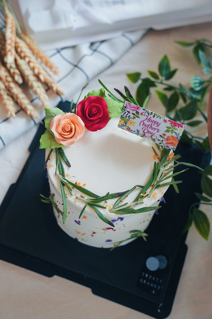 Alexis Floral Cake