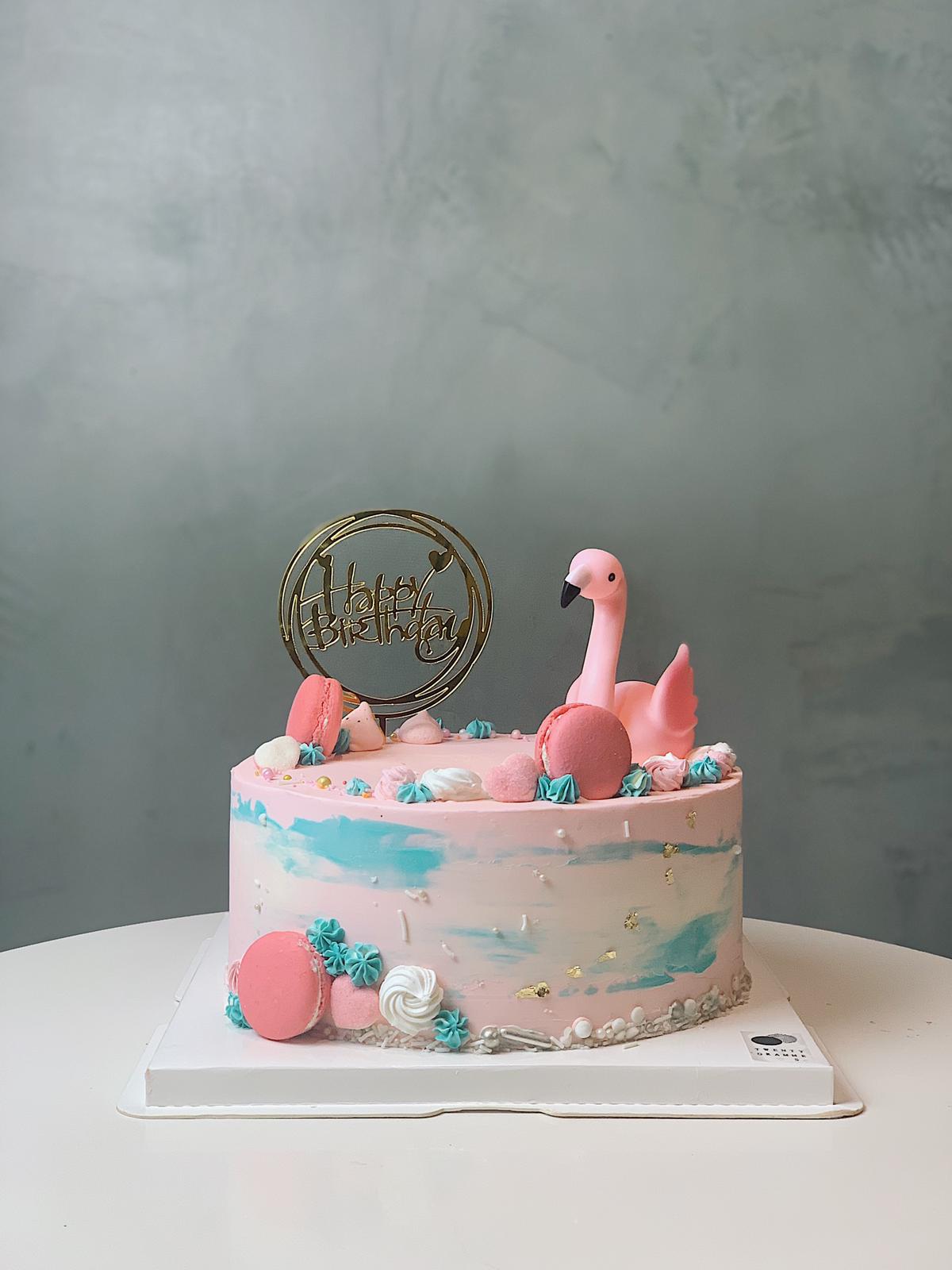 Flamingo Cakes for Your Kid's Birthday | Sestra's Kitchen