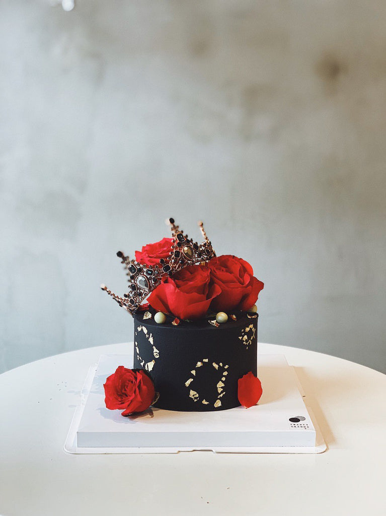 Beatrice Roses Cake